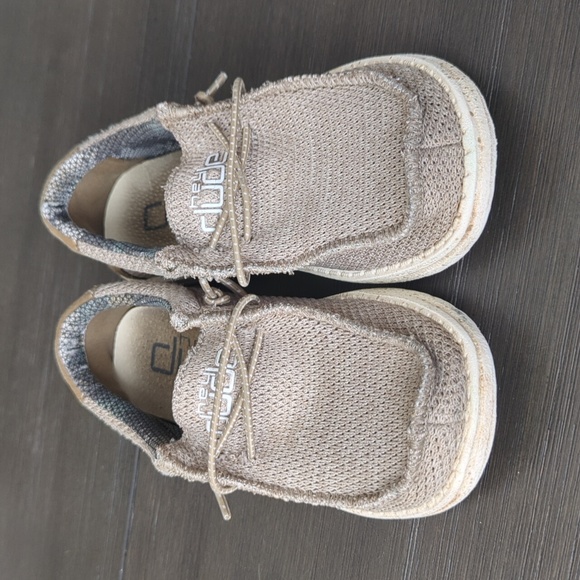 Kids size 12 hey dudes - Picture 3 of 7